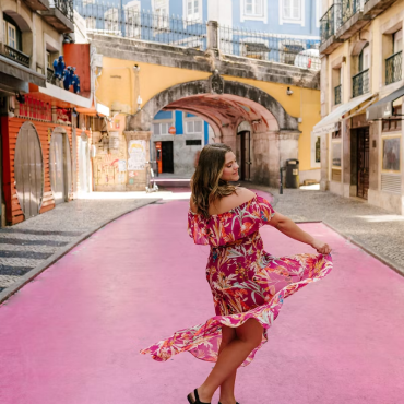 girl dancing